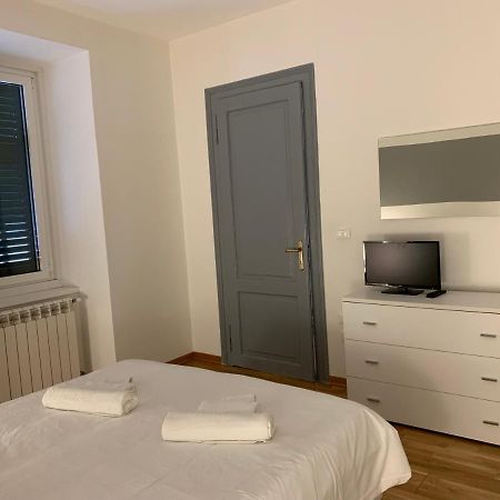 Giuliani 23 Apartment Триест Экстерьер фото